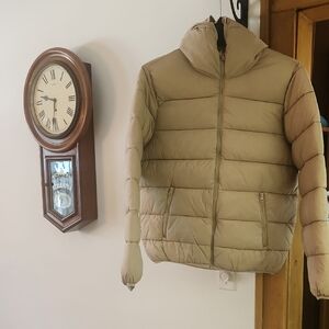 Forever 21 LARGE Men's Winter Puffer Jacket With Hood